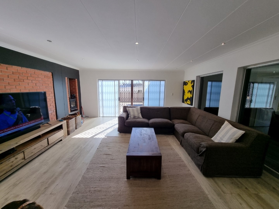 To Let 4 Bedroom Property for Rent in Panorama Free State